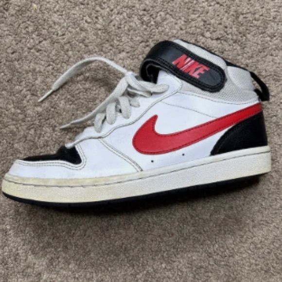 EUC Nike Court Borough Mid 2 High-Top CD7782-110 White Red US Size 5Y - Picture 3 of 4